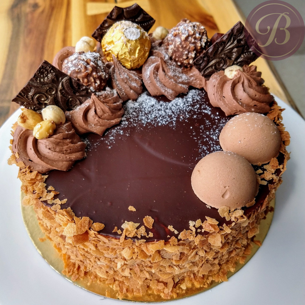 Ferrero Rocher Cake - Bellissima Cakes &amp; Pastries